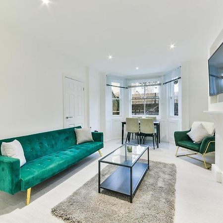 Amazing 2 Bed Apartment Clapham North Londres Exterior foto